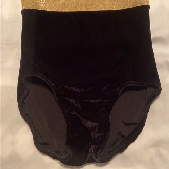 k-Bee Leotard Child’s size 7/8 Gymnastics Uniform - Picture 3 of 6